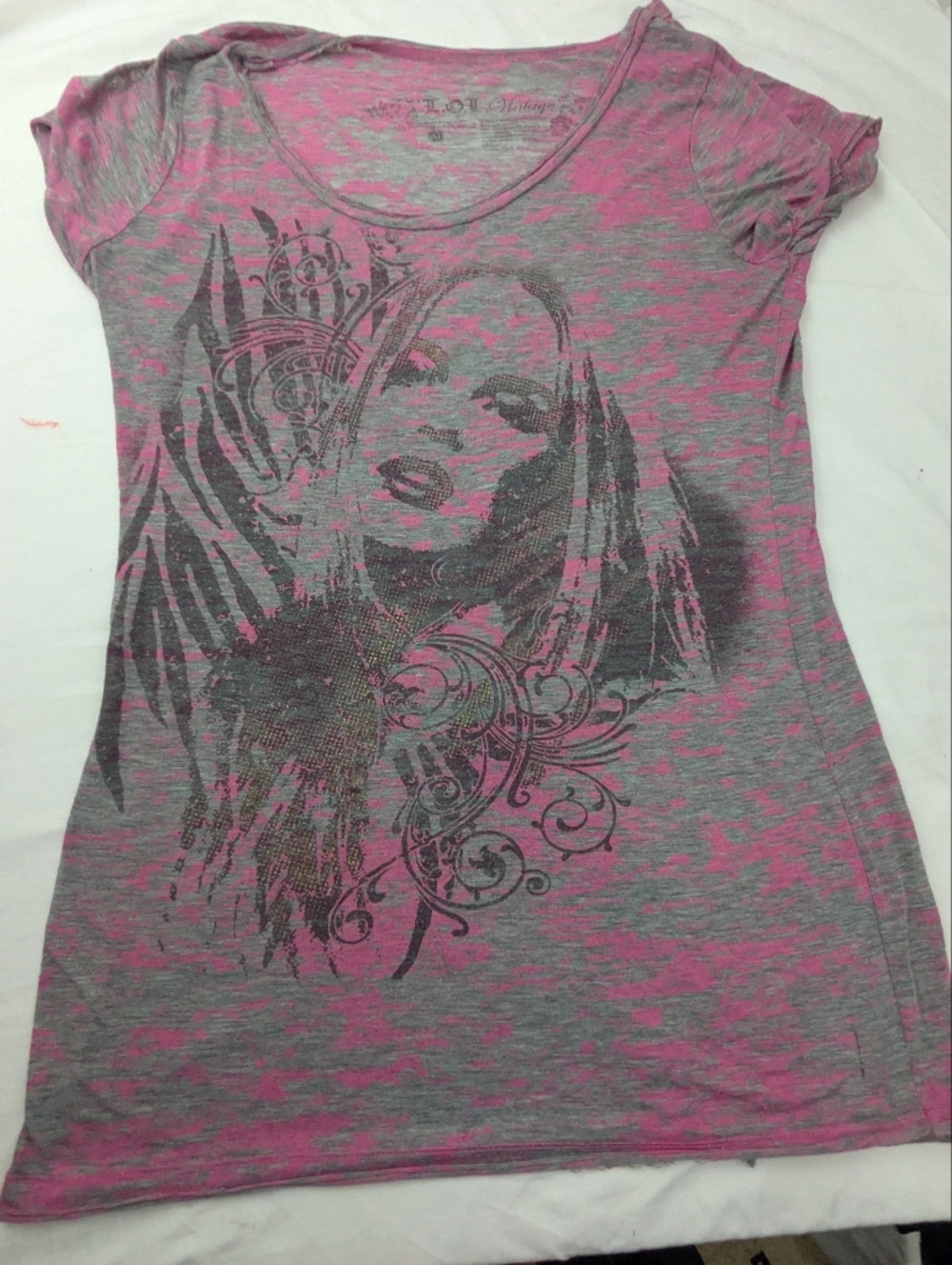 L.O.L. Vintage Gray and Pink Heathered Scoop Neck Top Beautiful Woman Graphic XL